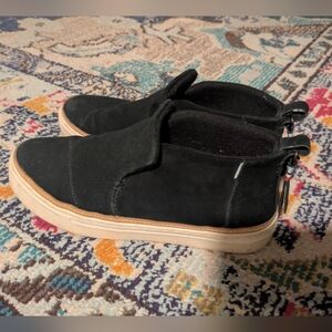 Women's Toms 8.5 Black suede Shoes